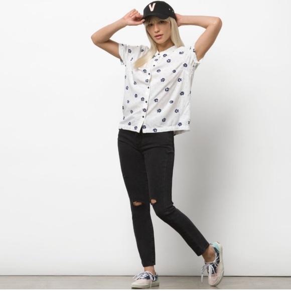 Vans Button Down Shirt - Picture 2 of 8